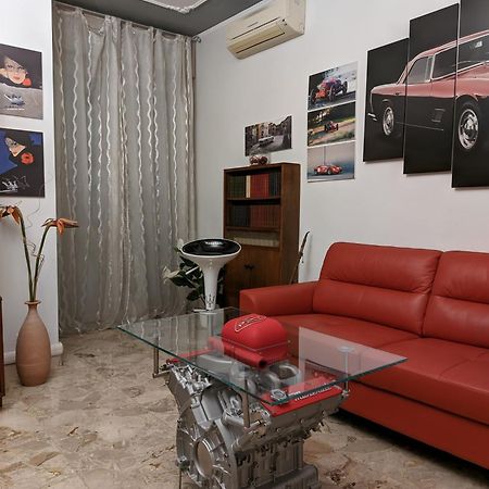 Apartamento Vista sul Tridente Módena Exterior foto
