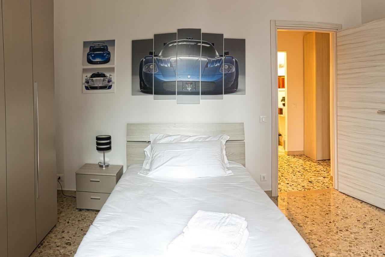 Apartamento Vista sul Tridente Módena Exterior foto